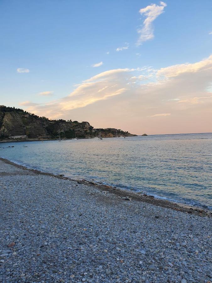 Il Cantone Del Faro Giardini Naxos Exterior foto