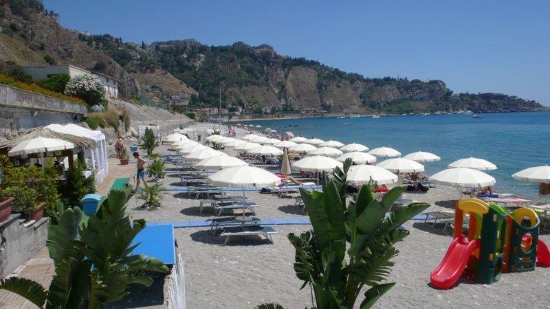 Il Cantone Del Faro Giardini Naxos Exterior foto